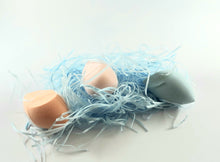 Load image into Gallery viewer, Miss Rose Beauty Blender Pack of 3